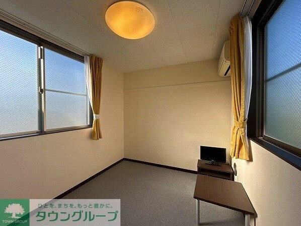 レオネクストディヴェルソの物件内観写真